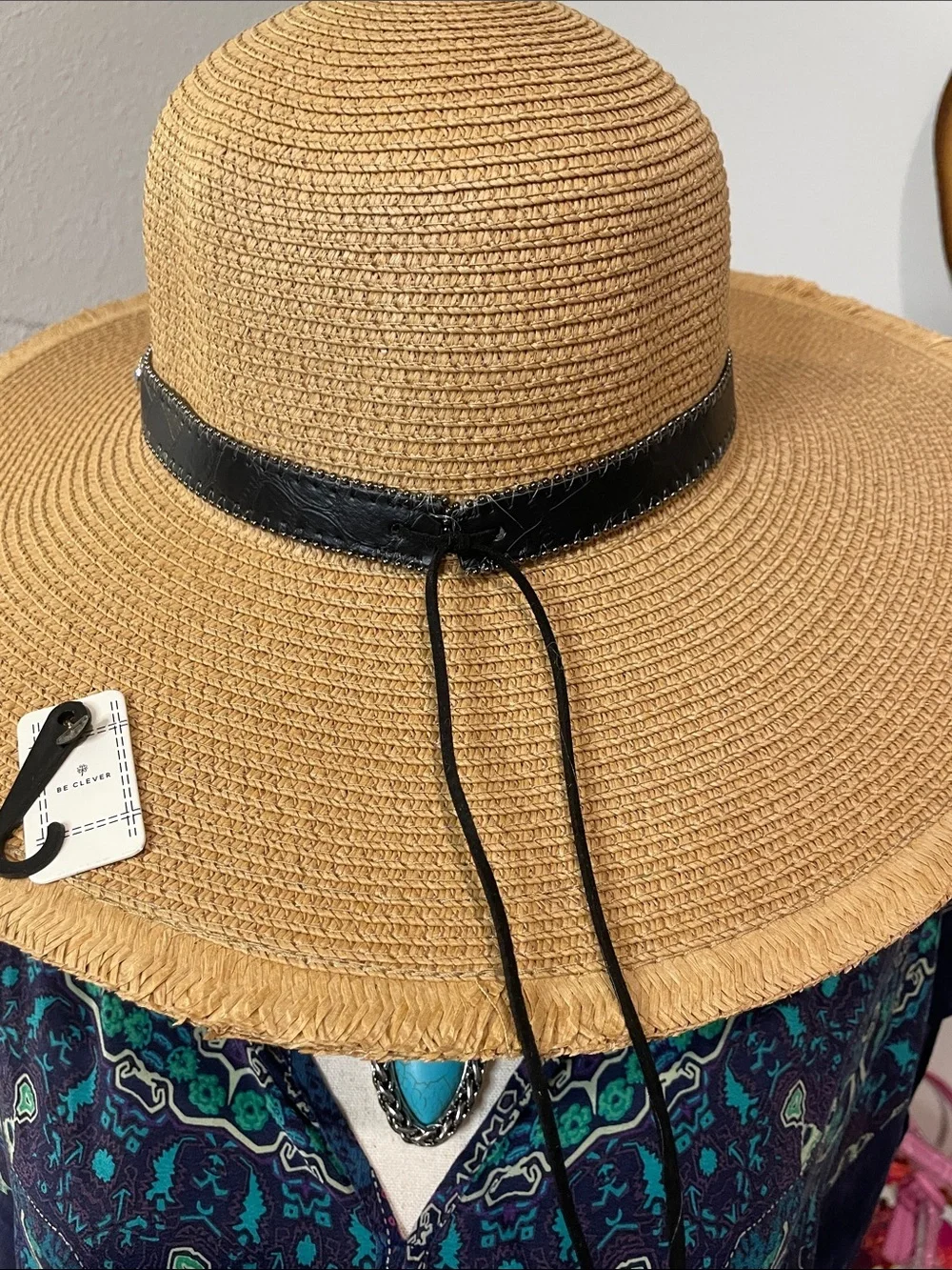 Women’s Western Straw Sun Hat with turquoise & Silver Accent band
